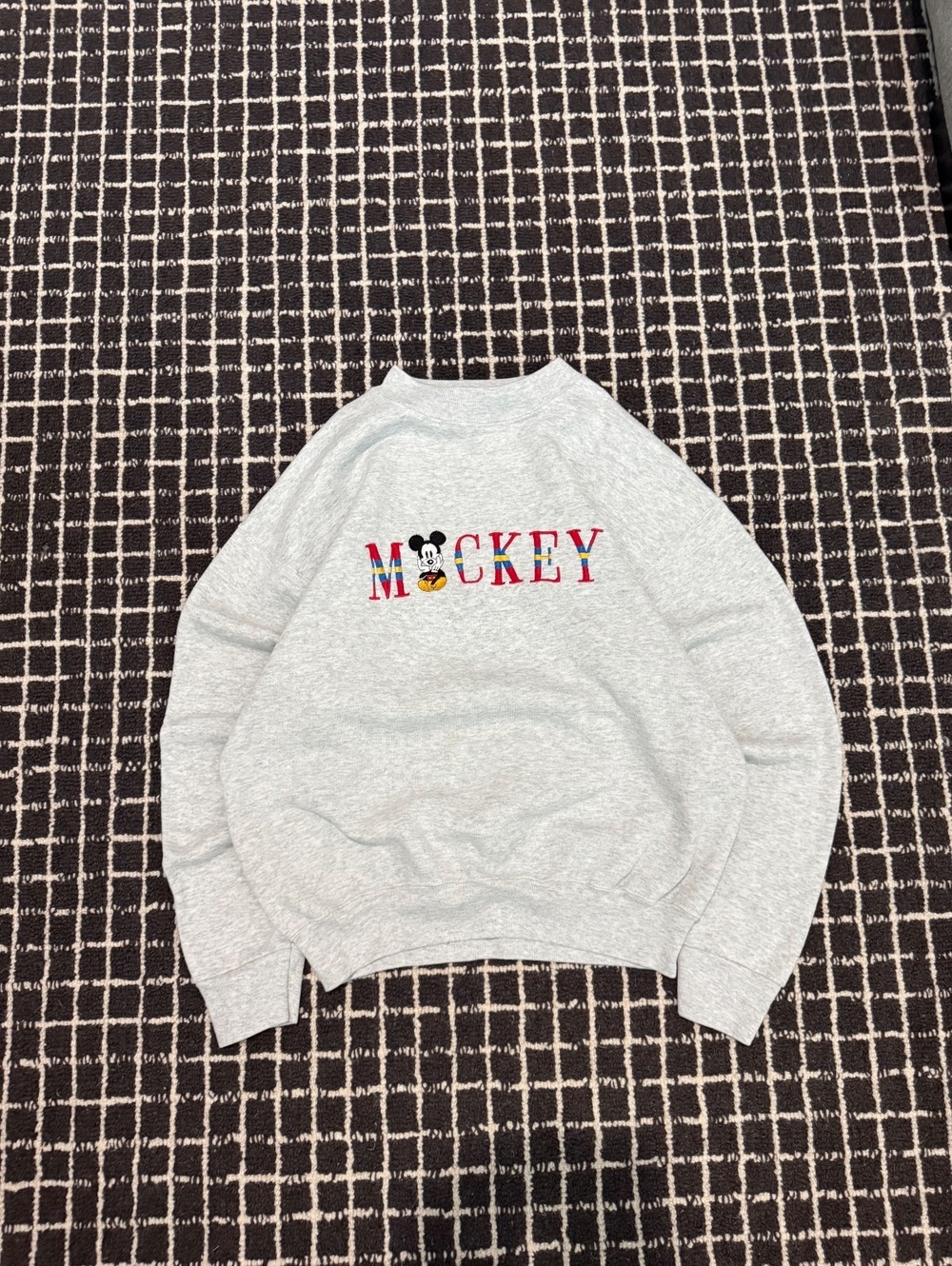 Vintage Style Mickey Mouse Embroidered Gray Crewneck Sweatshirt M/L